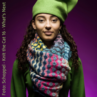 16-05 - Schal "Dots"