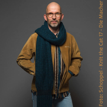 17-35 - Schal "Chord"